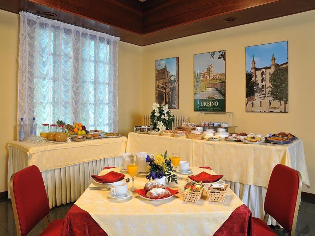 Hotel & Residence Dei Duchi Urbino Kültér fotó
