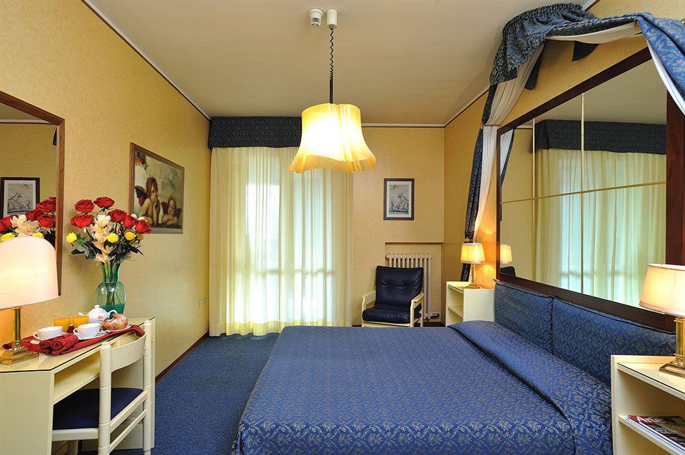 Hotel & Residence Dei Duchi Urbino Kültér fotó